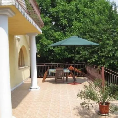 Zonnehuis Mit Privatem Schwimmbad By Interhome Дом отдыха *