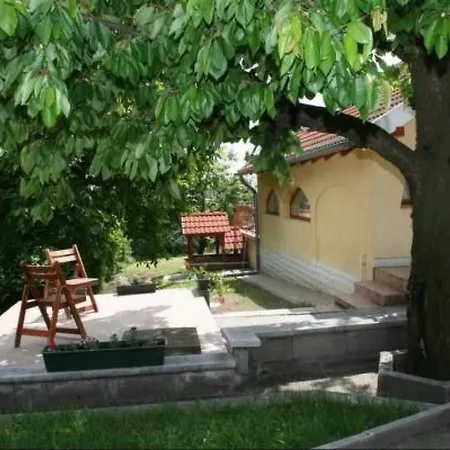 Zonnehuis Mit Privatem Schwimmbad By Interhome Дом отдыха