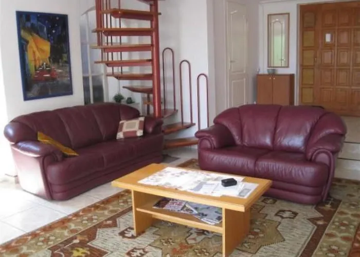 Holiday home Zonnehuis Mit Privatem Schwimmbad By Interhome *